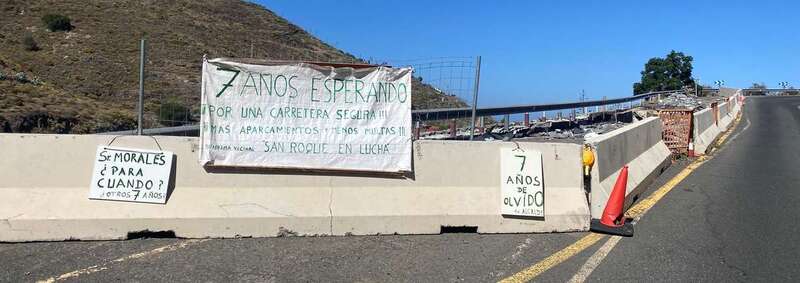 Pancartas contra el olvido institucional/TA.